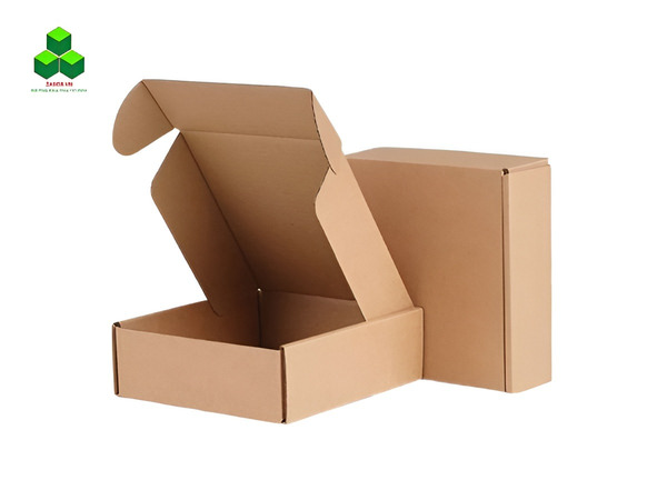 hộp carton nắp gài có hình dạng dẹp và chiều cao không quá 8cm.